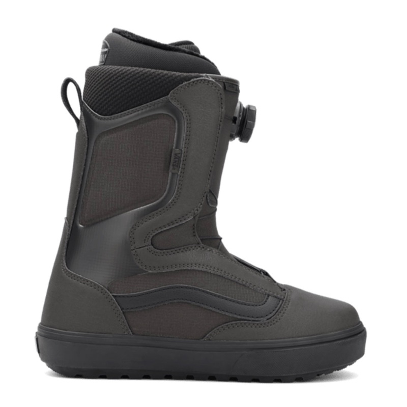 Vans Aura OG Snowboard Boot in Faded Black 2026