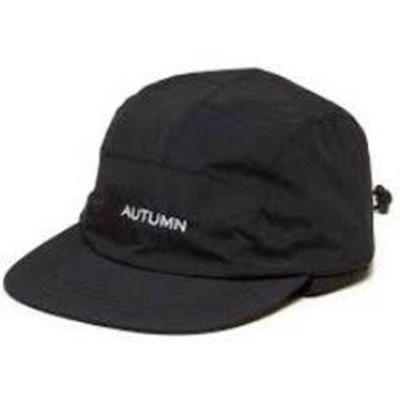 Autumn Flap Cap in Black