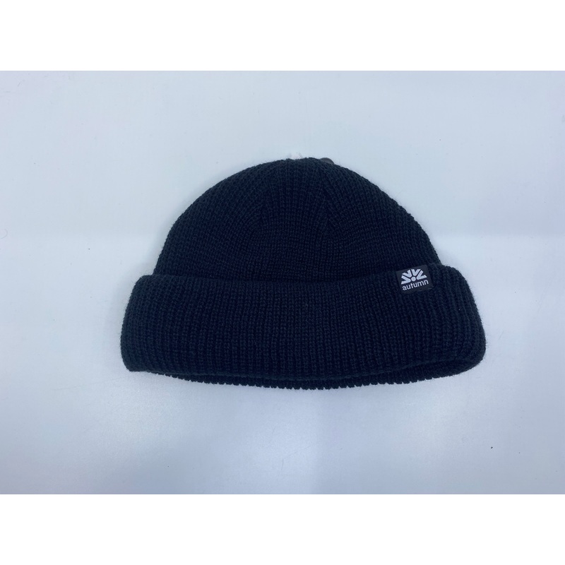 Autumn Shorty Double Roll Beanie in Black