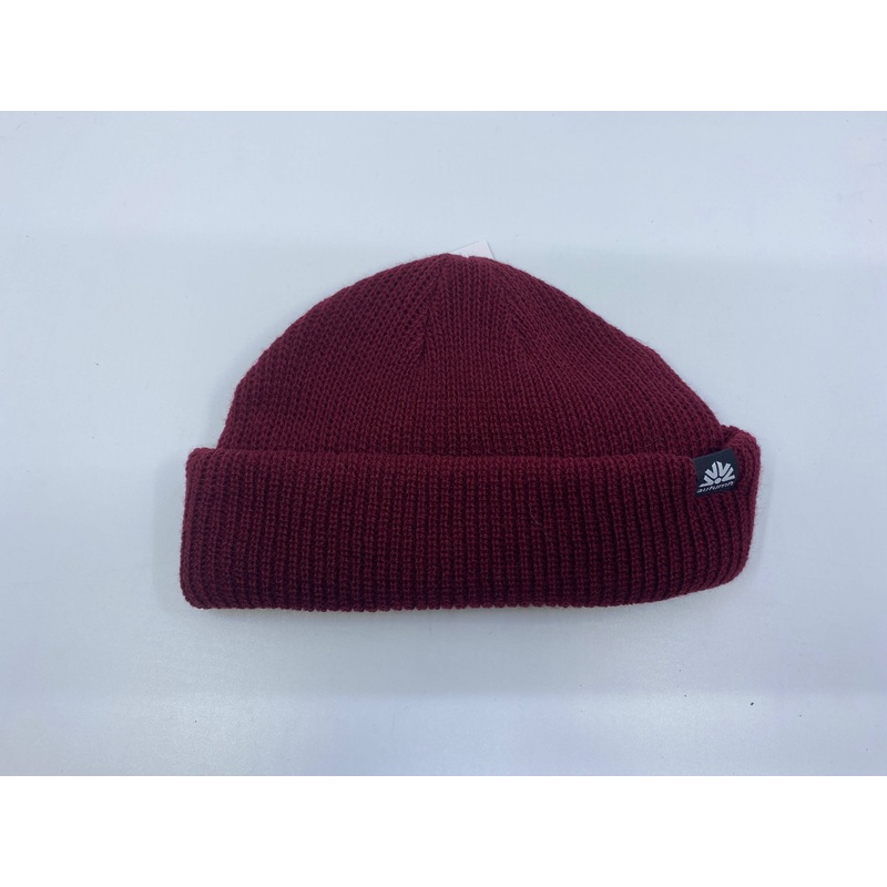 Autumn Shorty Double Roll Beanie in Burgundy