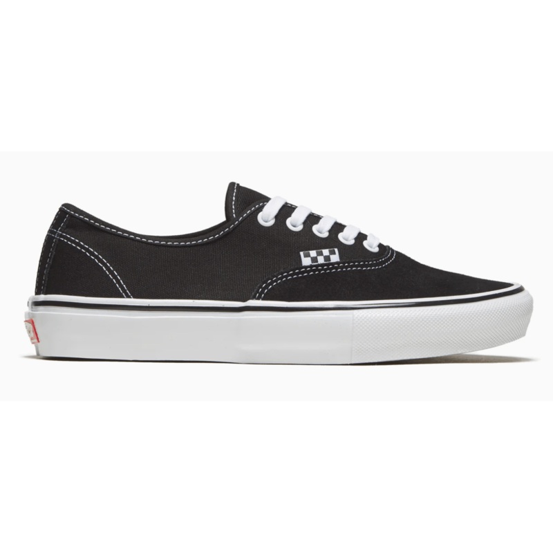 Vans Skate Authentic in Black and White