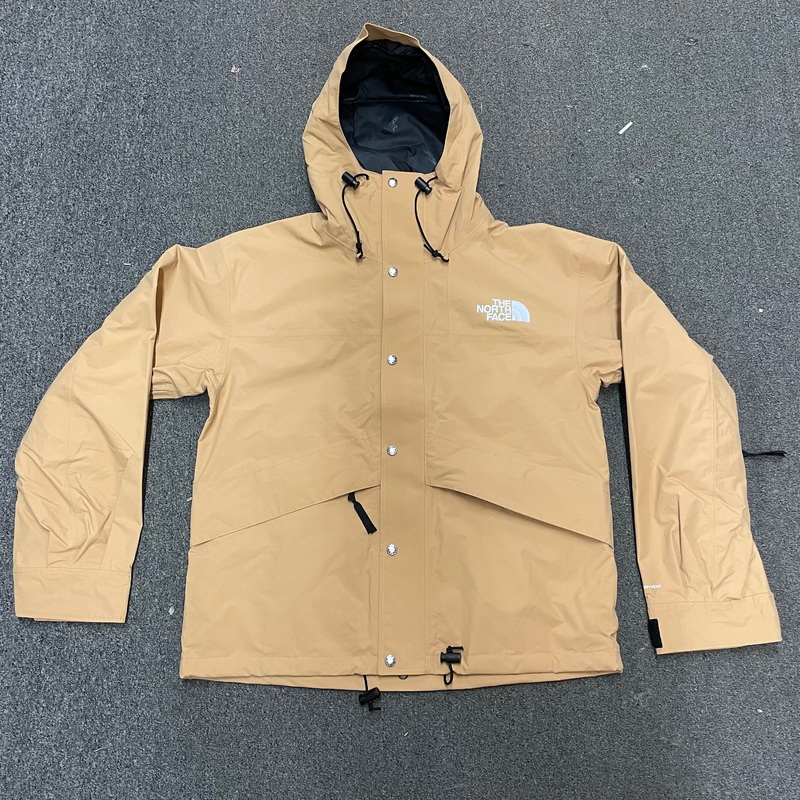 The North Face Mens 86 Retro Mountain Jacket in Almond Butter 2024